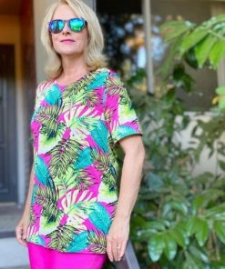 Tops Jostar Women's Stretchy Vented Top Short Sleeve Printed-242BN-SRP1-W311