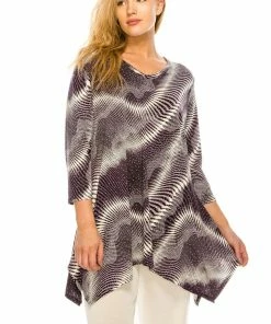 Tops Jostar Women's HIT V-Neck Binding Top Half Sleeve Plus Printed, 313HT-QXP-W143