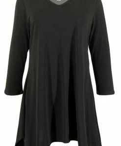 Jostar Women's HIT V-Neck Binding Top Half Sleeve Plus, 313HT-QX