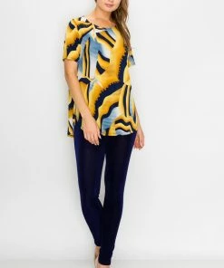 Short Sleeves Jostar Women's HIT Rounded Bottom Tunic Top Short Sleeve Print-346HT-SRP1-W226