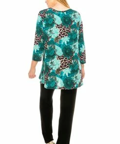 Tops Jostar Women's Stretchy V-Nk Binding Tunic Top Quarter Sleeve Print-347BN-QXP1-W188