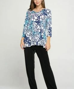 Jostar Women's HIT V-Neck Binding Top Half Sleeve Print, 347HT-QRP1-W313