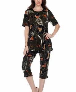 Jostar Women's Stretchy Capri Pants Set Short Sleeve Plus Print, 903BN-SXP-W239