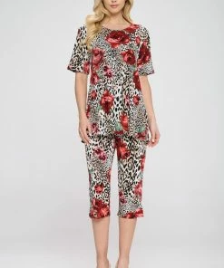 Jostar Women's Stretchy Capri Pant Set Short Sleeve Print-903BN-SRP1-W307 Pant Sets