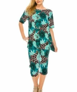 Jostar Women's Stretchy Capri Pants Set Short Sleeve Plus Print, 903BN-SXP-W188 Pant Sets