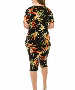 Jostar Women's Stretchy Capri Pants Set Short Sleeve Plus Print, 903BN-SXP-W679