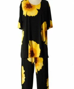 Jostar Women's Stretchy Capri Pants Set Short Sleeve Plus Print, 903BN-SXP-W113 Plus Size